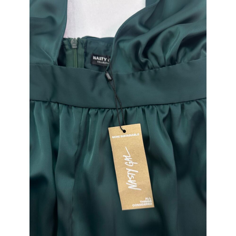NWT Nasty Gal Emerald Green Satin Crossover Halter Wide Leg Jumpsuit Size 6 - Picture 5 of 9